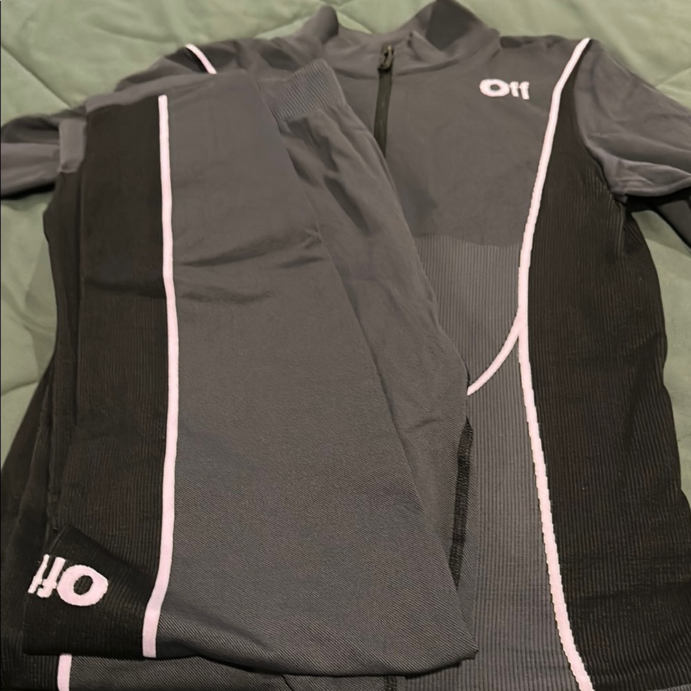 OFF-WHITE Ski  Bounce Performance Leggings & Top.